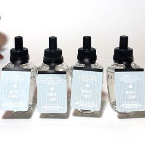 WHITE T-SHIRT Wallflowers